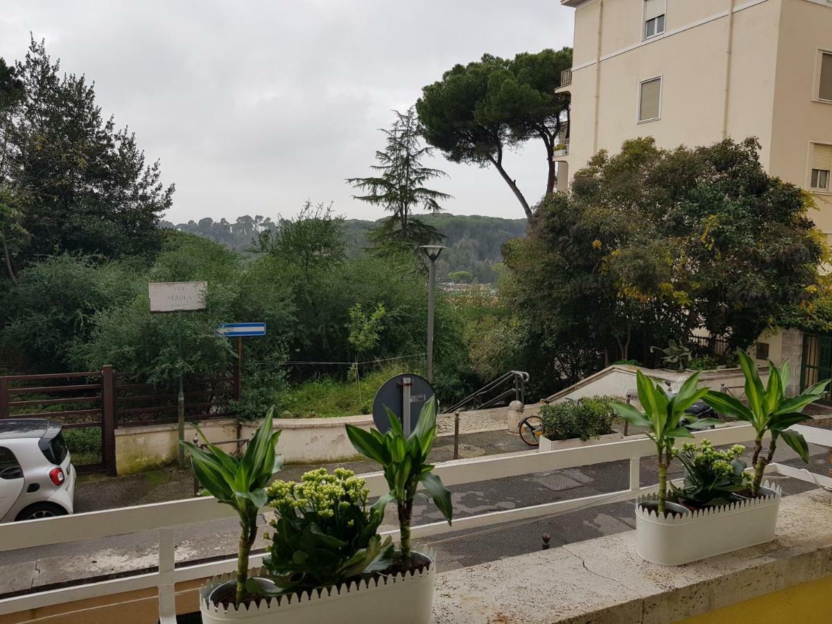 Appartamento Luminoso Con Vista Su Villa Ada Róma Kültér fotó